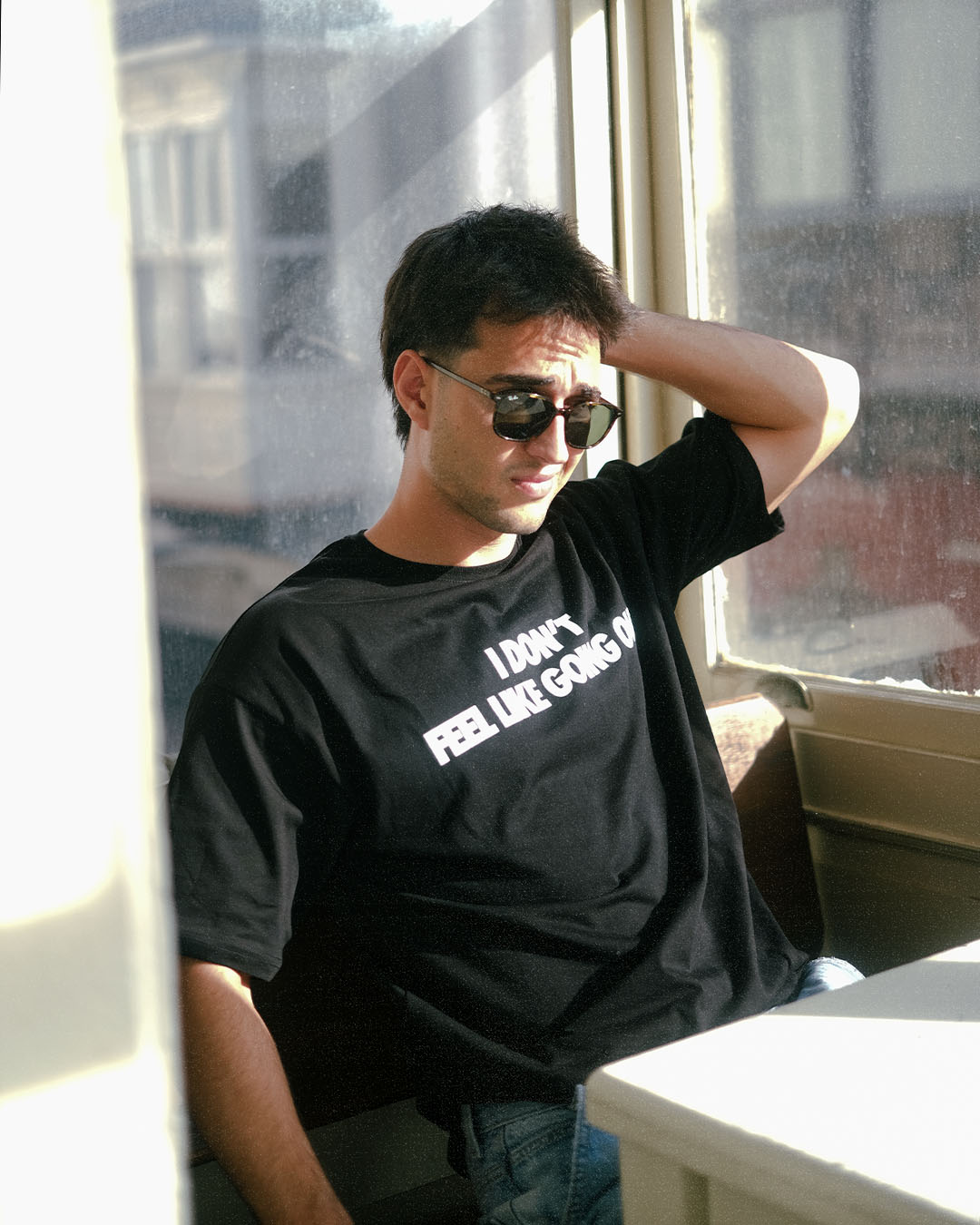 I Don't Feel Like Going Out Oversize Tişört